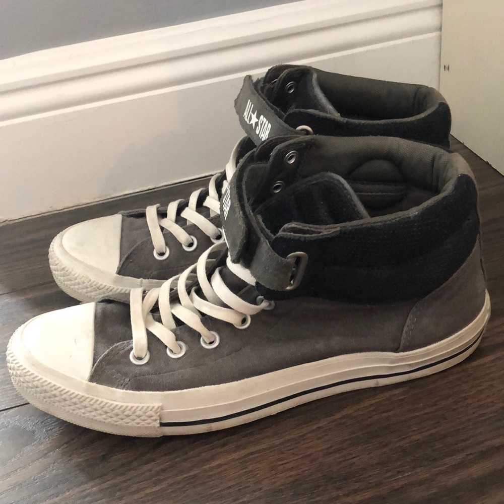 Size 9/11 Grey and Black Hi Top Converse